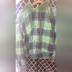 American Eagle Outfitters Green and Blue Plaid Shirt